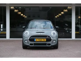 Foto 20 van MINI Cooper S 192pk Chili Serious Business | JCW Pakket | Panoramadak | Keyless | Camera | Harman/ka