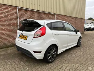 Foto 12 van Ford Fiesta 1.0 EcoBoost ST Line Airco NAP Distbutieriem Nieuw