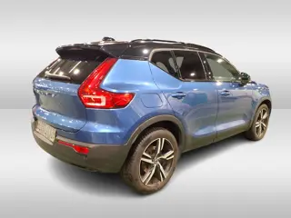 Foto 13 van Volvo XC40 1.5 T5 Twin Engine R-Design BOMVOL | HK-AUDIO | PANO | TREKH. | 360°
