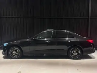 Foto 19 van Mercedes-Benz C-klasse 300e AMG Pano|Burmester|360|HUD|Memory|