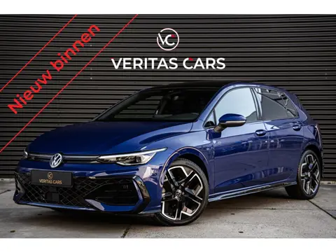 Volkswagen GOLF 1.5 eTSI R-Line 150PK|Pano|Rijprofiel|Camera|ACC|Full Led|CarPlay|Navi|Keyless|Trekh
