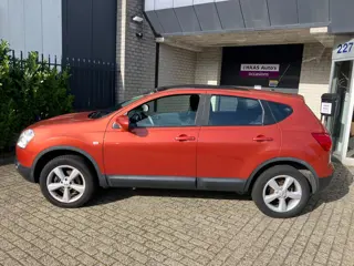 Foto 19 van Nissan Qashqai 1.6 Acenta / PANO DAK / CLIMA / CRUISE / APK SEPTEMBER 2027 / TREKHAAK