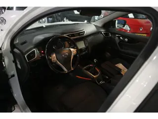Foto 13 van Nissan Qashqai 1.6 Acenta CRUISE CONTROL/ STOELVERWARMING/ CAMERA