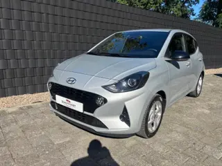 Foto 20 van HYUNDAI I10 1.0 COMFORT 5-ZITS **DAB//CARPLAY//NIEUWSTAAT**