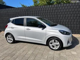 Foto 15 van HYUNDAI I10 1.0 COMFORT 5-ZITS **DAB//CARPLAY//NIEUWSTAAT**