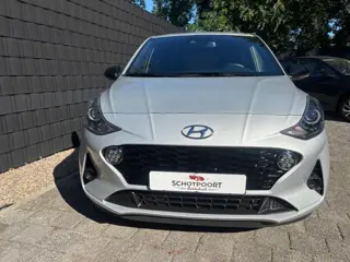 Foto 14 van HYUNDAI I10 1.0 COMFORT 5-ZITS **DAB//CARPLAY//NIEUWSTAAT**