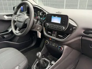 Foto 11 van Ford Fiesta 1.1 Trend