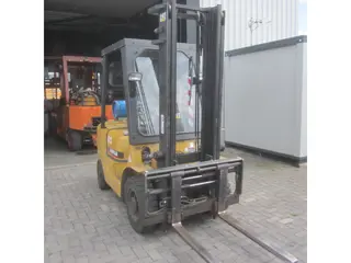 Foto 12 van Caterpillar GP20K, LPG-gas, duplo, side shift, vorkverstelling.
