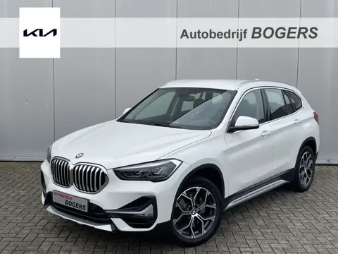 BMW X1 sDrive20i Automaat Navigatie, Climate Control, Half Leder, 18"Lm, Stoelverwarming, Achteruitr
