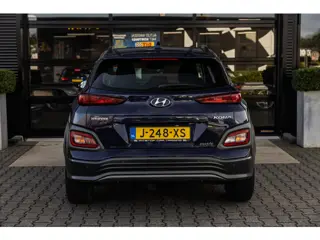 Foto 16 van Hyundai Kona EV Comfort 64 kWh, NL Auto, Krell Audio, Metallic lak!