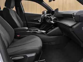 Foto 15 van Peugeot 2008 1.2 Hybrid 145 Allure | Navi / Camera / Climate