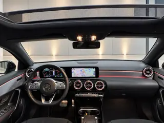 Foto 19 van Mercedes-Benz A-klasse 250 e AMG Limited|PANO|Black Edition