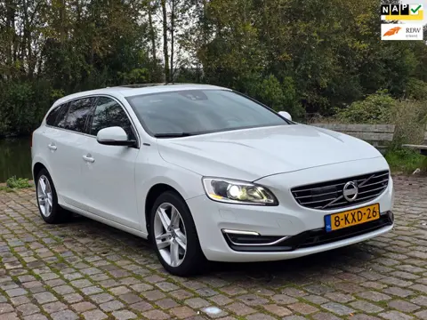Volvo V60 2.4 D6 AWD Plug-In Hybrid Summum Automaat eigenaar dealer onderhouden leerbekeleding stoel