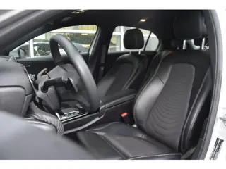 Foto 20 van Mercedes-Benz A-klasse A180 Business Solution Automaat | BTW | Widescreen | Camera | CarPlay | LED
