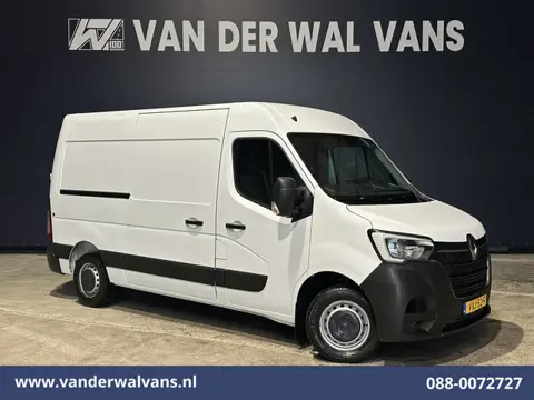 Renault Master 2.3 dCi 136pk L2H2 Euro6 Airco | Navigatie | Camera | Cruisecontrol | LED | 2500kg Tr