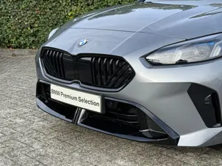 Foto 16 van BMW 1-serie 120 M Sport Pro | Panorama dak | Trekhaak | Camera | Getint glas