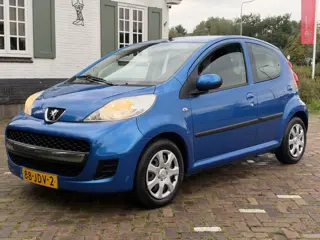 Peugeot 107 1.0 Benzine 5 Deurs Airco Elektr. Ramen 2 Sleutels