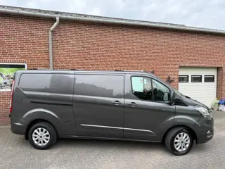 Foto 14 van Ford Transit Custom 300 2.0 TDCI L3H2 Limited Automaat , Camera, Cruise control, omvormer, 3 zits