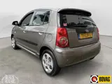 Foto 27 van Kia Picanto 1.0 Seven Carplay Airco Elek.R Nap (bj 2010)