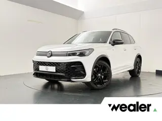 Volkswagen Tiguan 1.5 eHybrid R-Line Edition | 272 PK | SoH 100% | Trekhaak wegklapbaar | Adaptive C