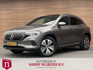 Mercedes-Benz EQA 250 Electric Art 67 kWh Panodak / Trekhaak / Navi / Clima / Camera