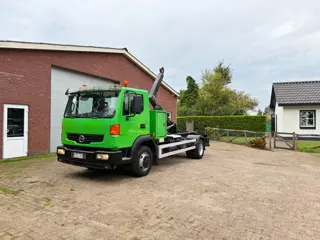 Nissan Atleon TK15025R / VDL 10 Tons Haaksysteem / Handgeschakeld / Bladgeveerd