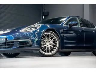 Foto 15 van Porsche Panamera 4S 4.0 Diesel V8 *BOSE / Panorama / 18-wegs Stoelen / Surround View / Stoelventilat