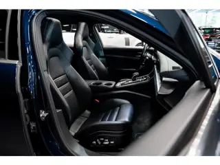 Foto 14 van Porsche Panamera 4S 4.0 Diesel V8 *BOSE / Panorama / 18-wegs Stoelen / Surround View / Stoelventilat