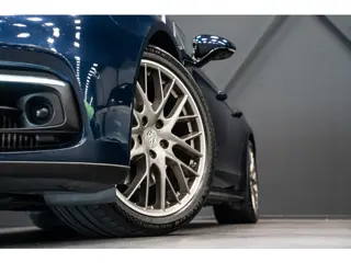 Foto 11 van Porsche Panamera 4S 4.0 Diesel V8 *BOSE / Panorama / 18-wegs Stoelen / Surround View / Stoelventilat