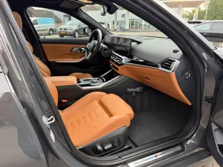 Foto 13 van BMW 3-serie Touring 330e xDrive,Pano, LED, M-sport Pro, M3 Stoelen, Virtual dash, elektrische haak,