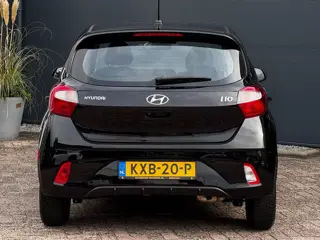 Foto 15 van Hyundai I10 1.0 Premium | Camera | Stoelverwarming | Navigatie by App | Climate control | Cruise Con