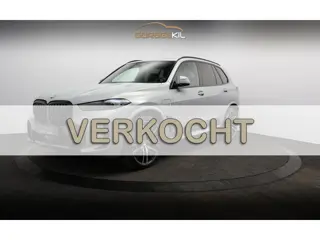 BMW X5 xDrive50e Launch Edition Dealeronderh. / Panoramadak / M-Sport kuipstoelen / Stoelventilatie 