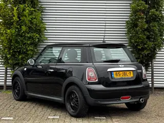 Foto 18 van Mini 3-Deurs 1.6 Cooper AIRCO / APK