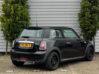 Foto 16 van Mini 3-Deurs 1.6 Cooper AIRCO / APK