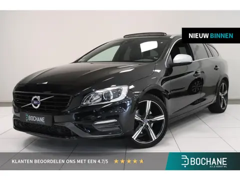 Volvo V60 2.0 T4 R-Design | Camera | Schuif/kanteldak | Leder | Navigatie | Trekhaak | Cruise | Stoe