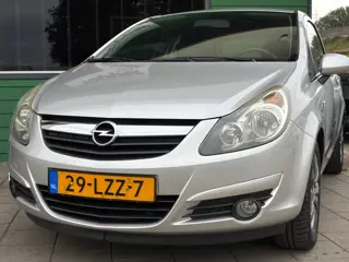 Foto 19 van Opel Corsa 1.2-16V '111' Edition|1e Eigenaar|Airco|CruiseControl|Elektr.ramen|LM-Velgen|NAP|Nieuwe A