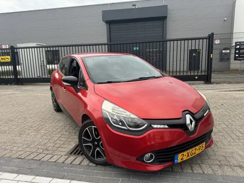 Renault Clio 1.5 DCI NAVI CLIMA CRUISE SENSOR NETJES