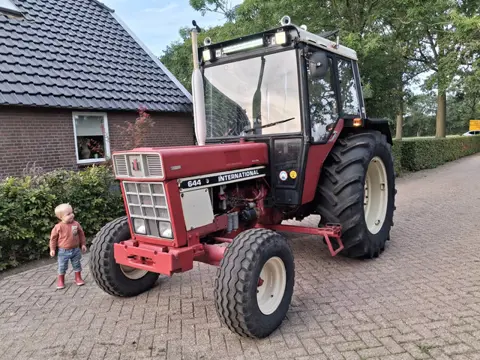 International 644 644 Stuurbekrachtiging marge (bj 1979)