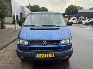 Foto 16 van Volkswagen Caravelle Camper 102 pk | automaat | youngtimer