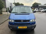 Foto 26 van Volkswagen Caravelle Camper 102 pk | automaat | youngtimer