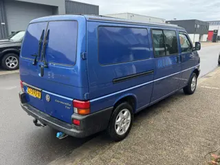 Foto 19 van Volkswagen Caravelle Camper 102 pk | automaat | youngtimer