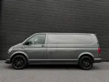 Foto 29 van Volkswagen Transporter 2.0 TDI L2H2| 180PK|CAMERA| CARPLAY| SENSOREN| TREKHAAK|