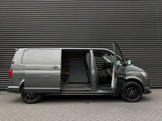 Foto 12 van Volkswagen Transporter 2.0 TDI L2H2| 180PK|CAMERA| CARPLAY| SENSOREN| TREKHAAK|
