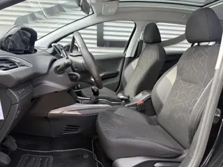 Foto 14 van Peugeot 2008 1.2 PureTech Blue Lion 2e Eigenaar|Pano|Carplay|Airco|Cruise|Trekhaak|PDC|Elek ramen|D-