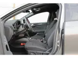 Foto 26 van Ford Focus Wagon 1.0 EcoBoost Titanium Business - ST-Line - Automaat - Camera - Trekhaak - Stuurverw