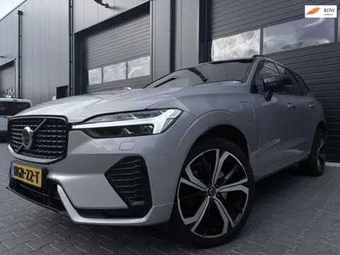 Volvo XC60 2.0 T6 Plug-in hybrid AWD R-Design 340PK|Facelift|Pano|Head up|Memory|Harman Kardon|Keyle