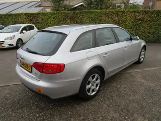 Foto 14 van Audi A4 Avant 1.8 TFSI turbo station nieuwe motor clima,mooi