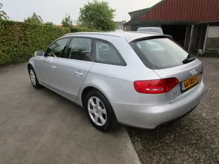 Foto 15 van Audi A4 Avant 1.8 TFSI turbo station nieuwe motor clima,mooi