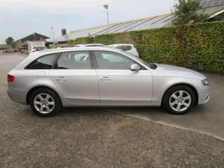 Foto 20 van Audi A4 Avant 1.8 TFSI turbo station nieuwe motor clima,mooi