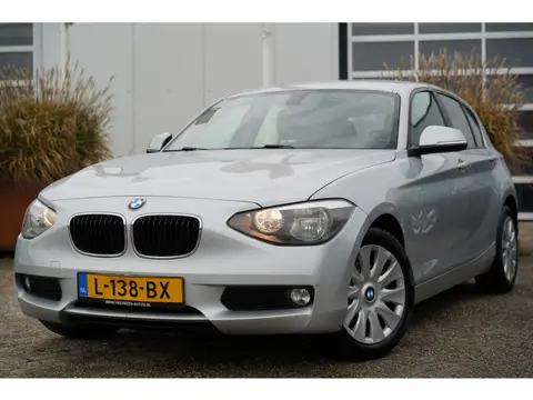 BMW 1-serie 114i EDE 100pk | Airco | Bluetooth | Cruise control | Isofix bevestiging voor kinderzitj